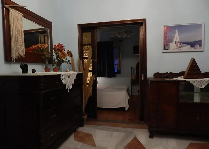 Greek House With Seaview,parking And Yard With Bbq 度假居