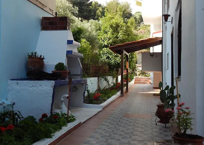 Greek House With Seaview,parking And Yard With Bbq *