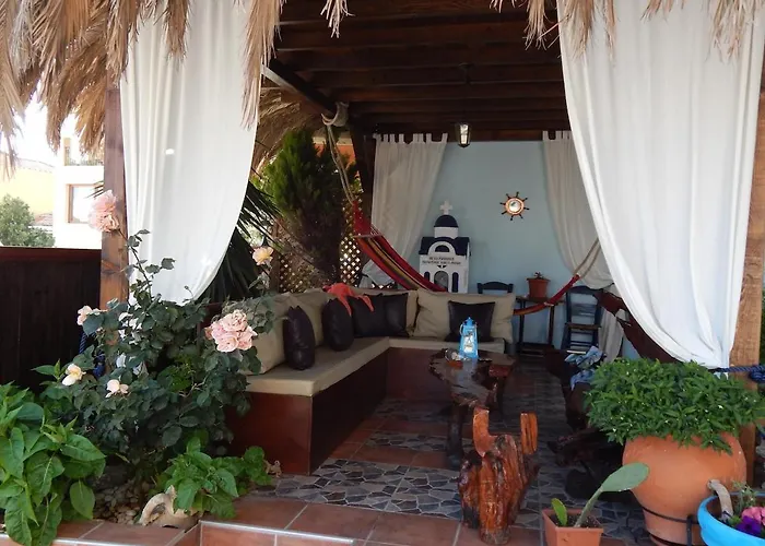 Greek House With Seaview,parking And Yard With Bbq 尼尔斯吉尼