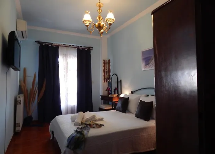 Greek House With Seaview,parking And Yard With Bbq 度假居